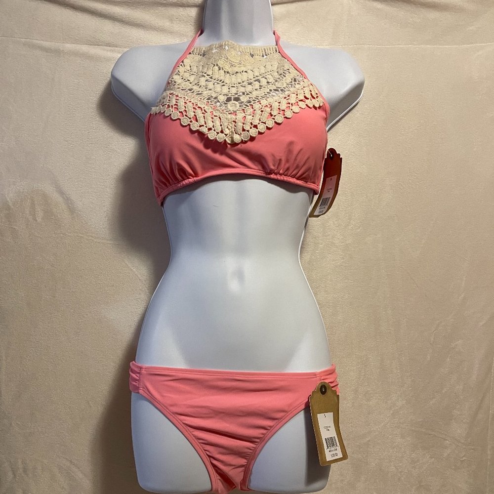 ⭐️ NWT BOHO True Craft coral bikini set